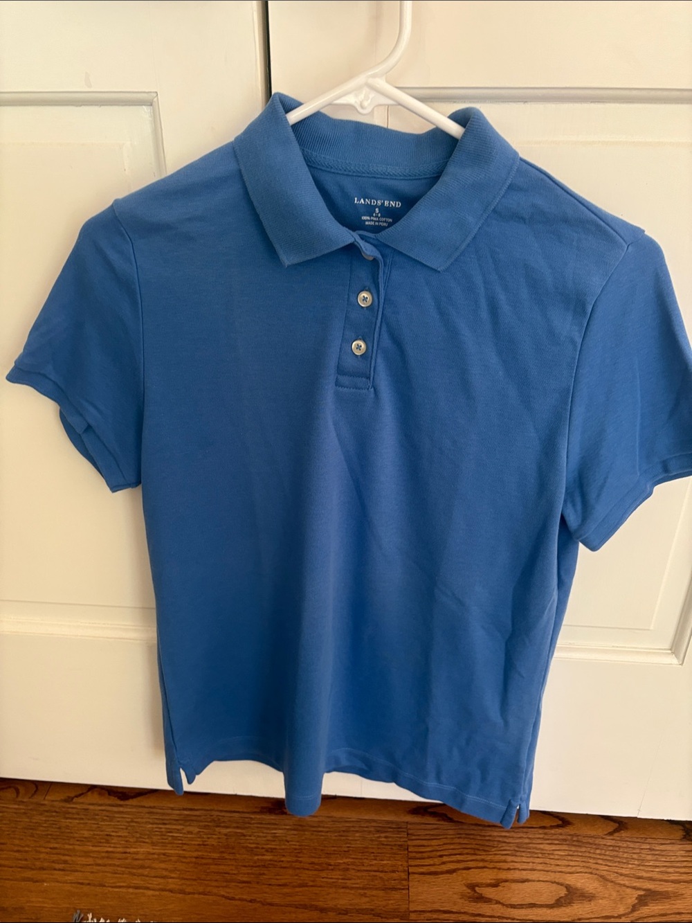 Lands’ End women’s cornflower blue polo shirt/ sz s: 6-8